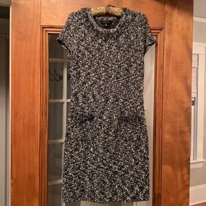 Ann Taylor cap sleeve black & white patterned dress.  Size XS.